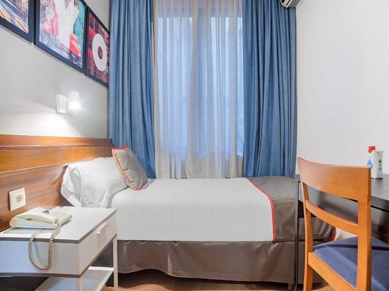 Hostal Felipe V مدريد المظهر الخارجي الصورة